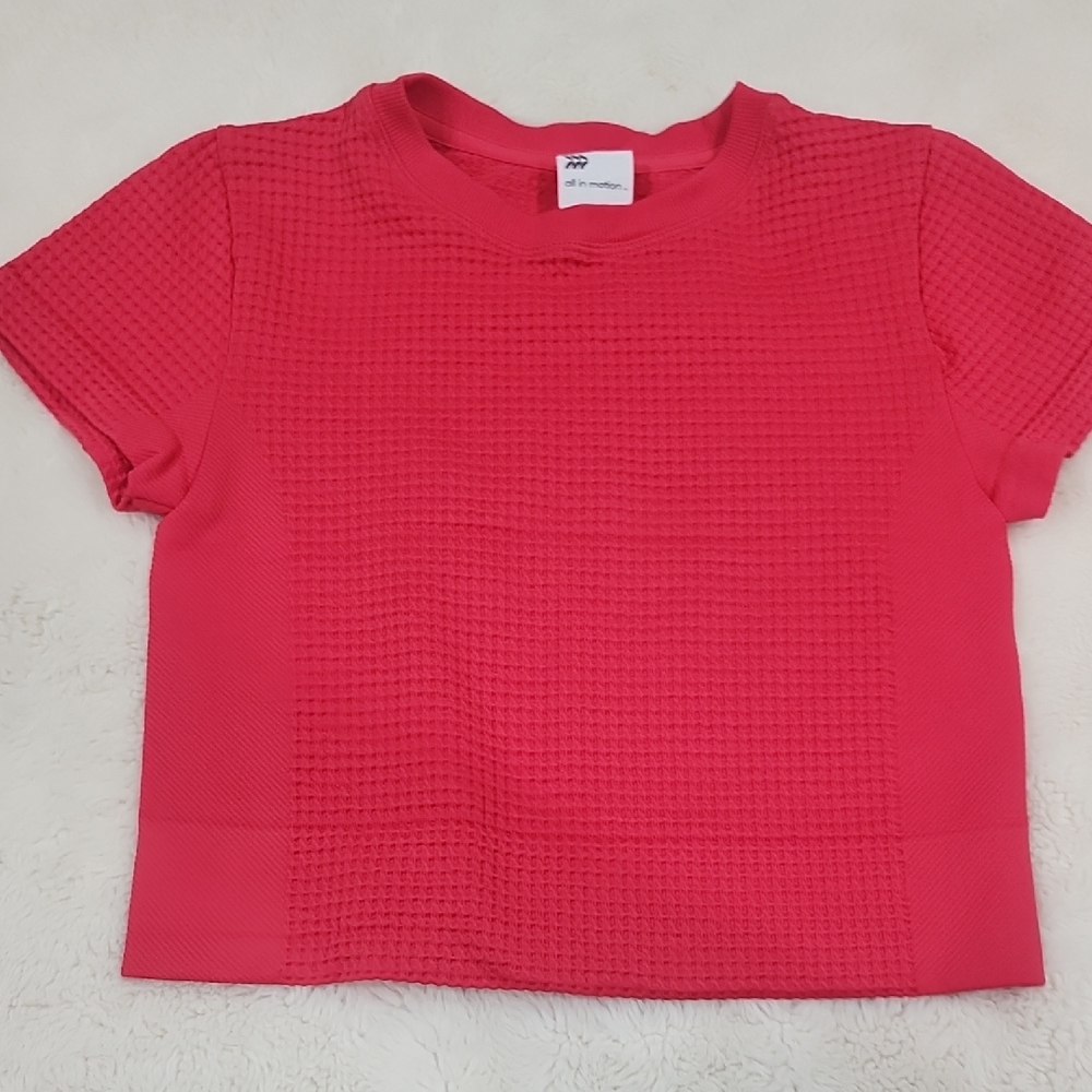 All in Motion Coral Textured Tee